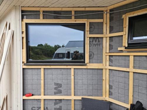 Vindusbytte, vindtetting og bordkledning